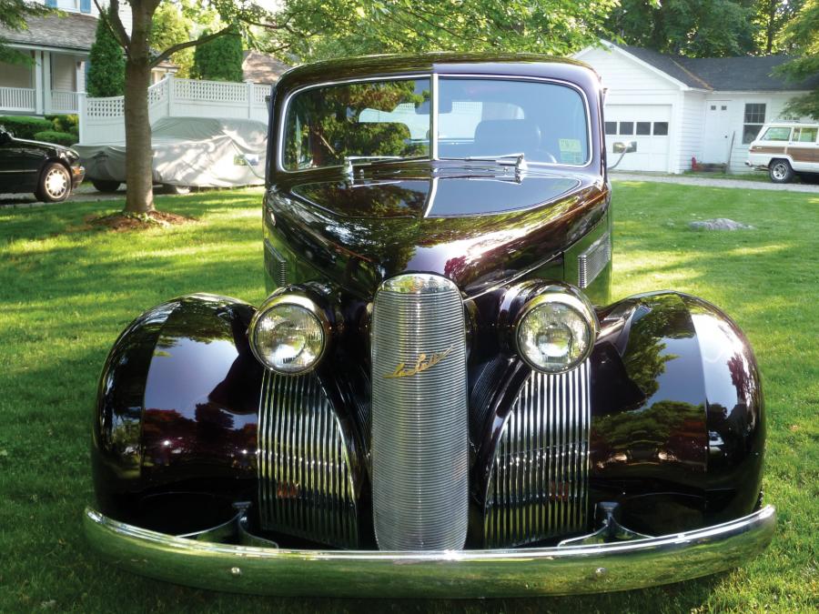  Cadillac LaSalle Mild Custom Opera Coupe 1939 года  (фото 4 из 6)